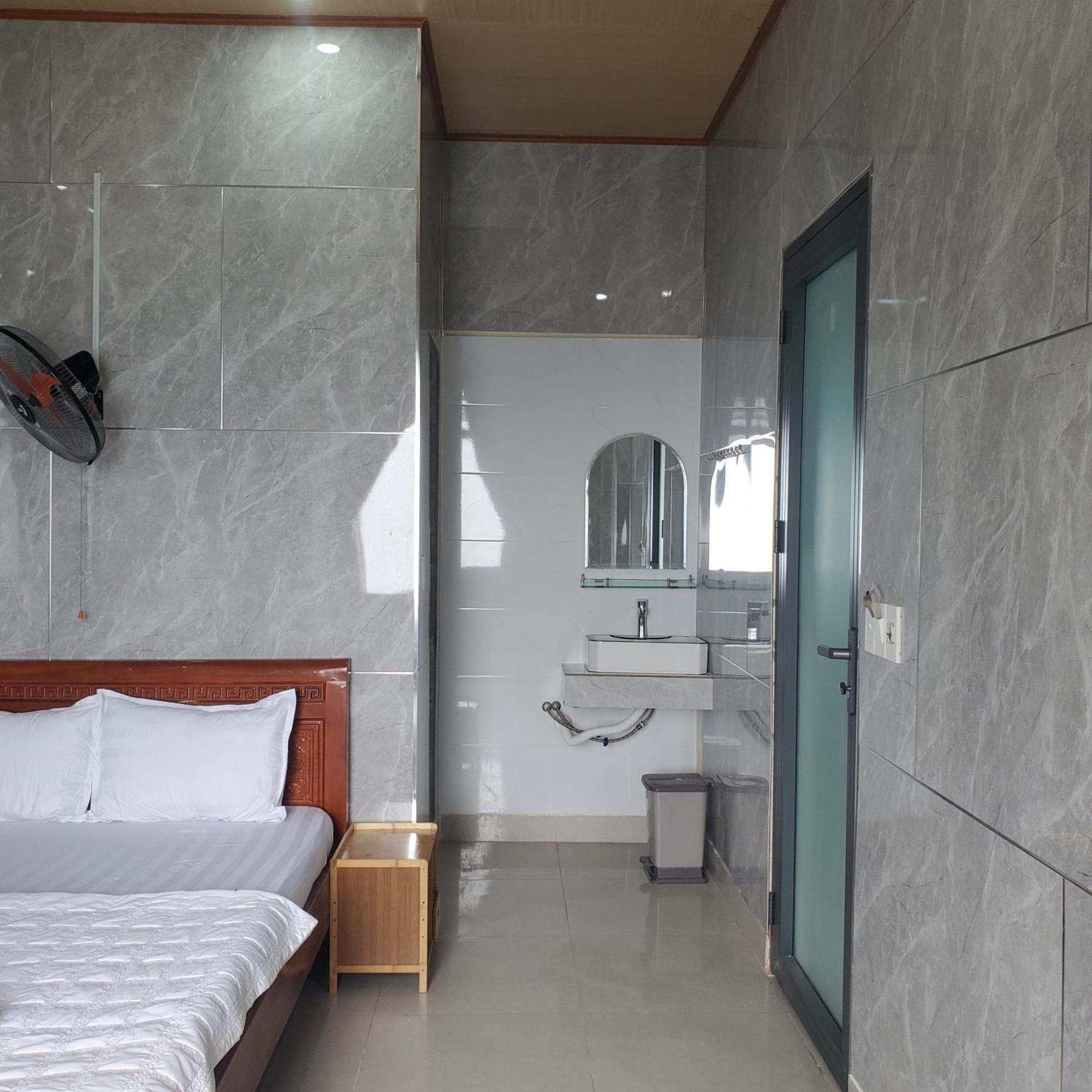 Tuan Thanh Homestay Tân Hiệ Extérieur photo