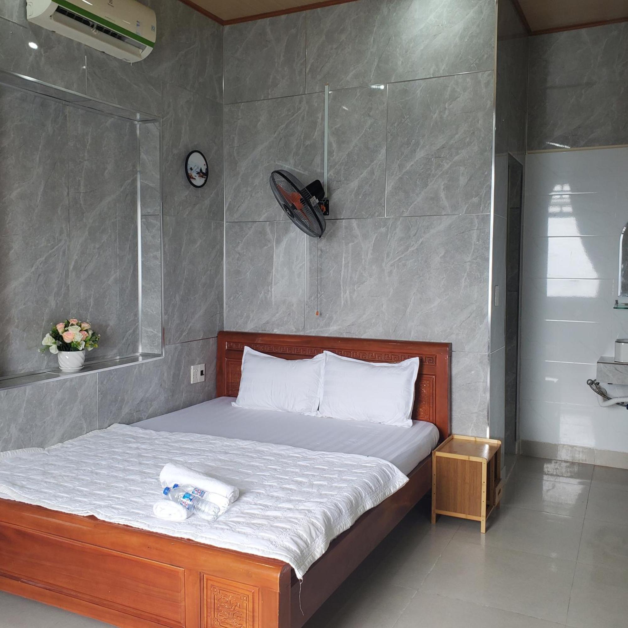 Tuan Thanh Homestay Tân Hiệ Extérieur photo